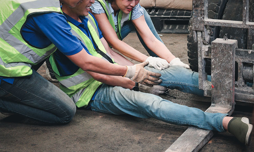 workers comp vs personal injury claim